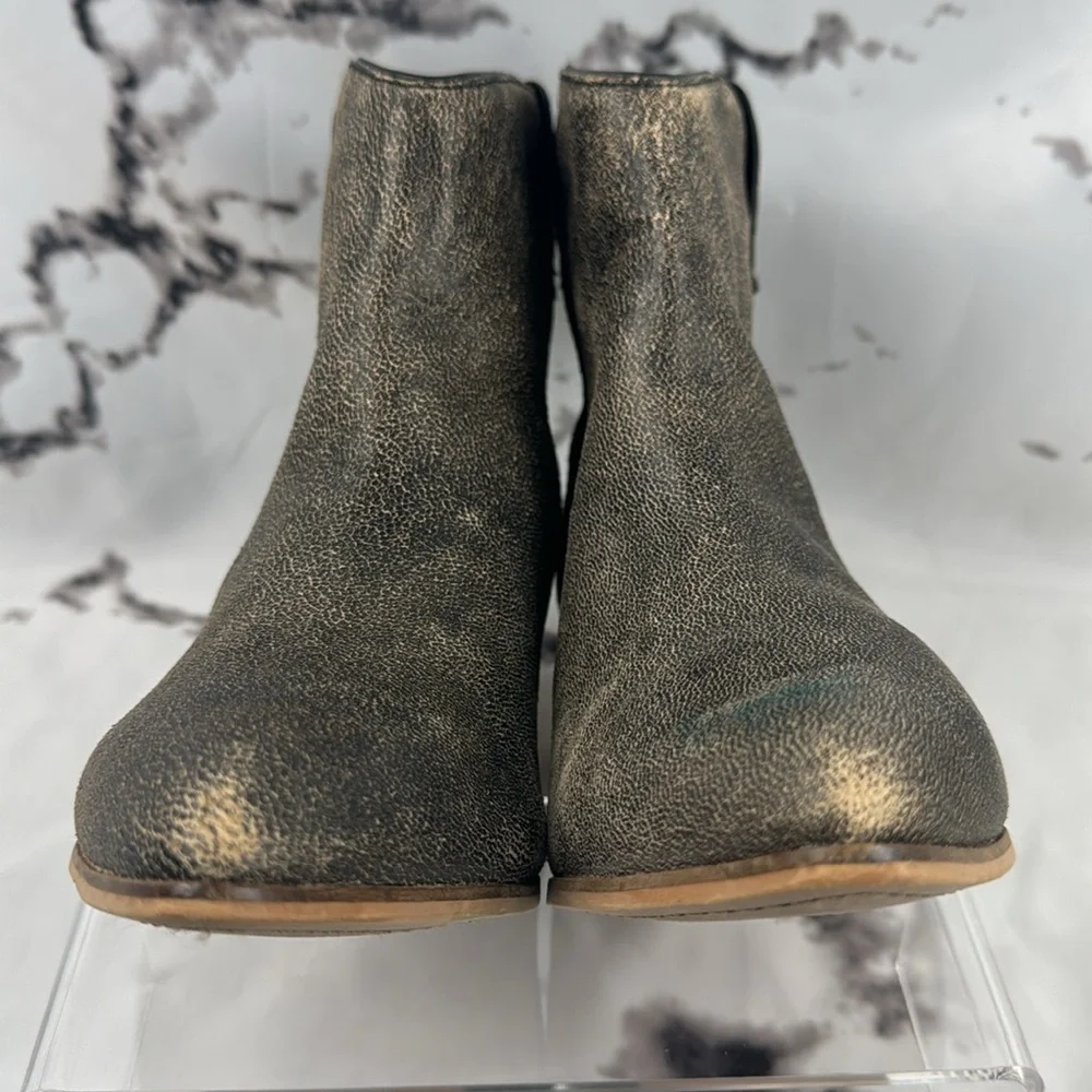 Frye & Co Malley Ankle Boots Leather Pull Tab Distressed Stacked Heel Western